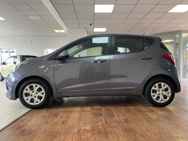 Used Hyundai i10 2015 for sale - 75432785: Photo 9
