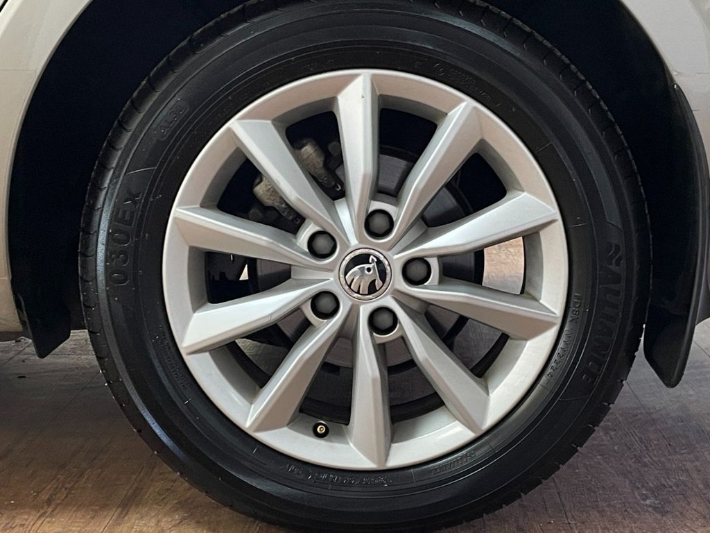 Used Skoda Octavia 2014 for sale - 76496103: Photo 34