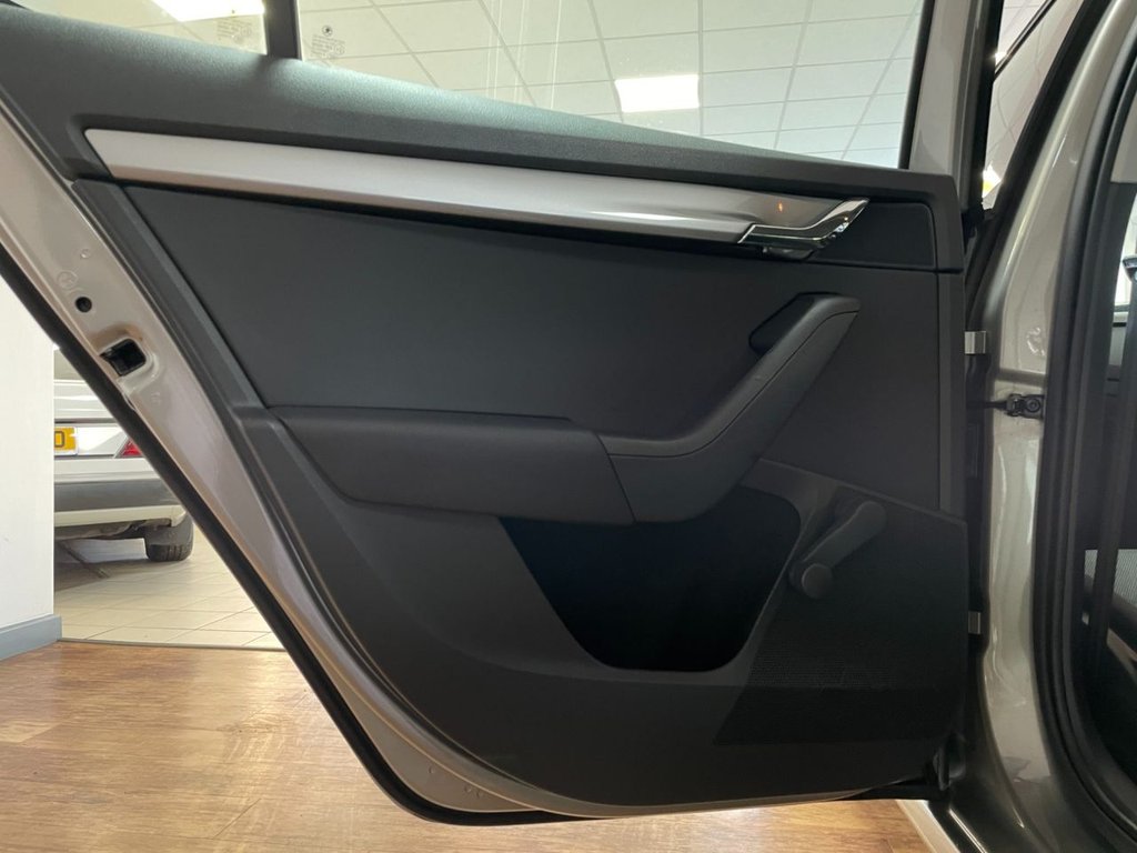 Used Skoda Octavia 2014 for sale - 76496103: Photo 39