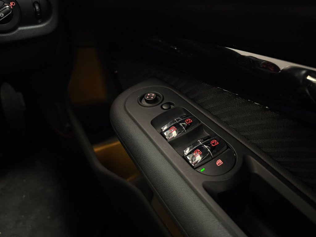 Used MINI Clubman 2017 for sale - 77293150: Photo 31