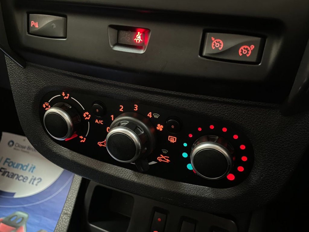 Used Dacia Duster 2018 for sale - 76345282: Photo 26