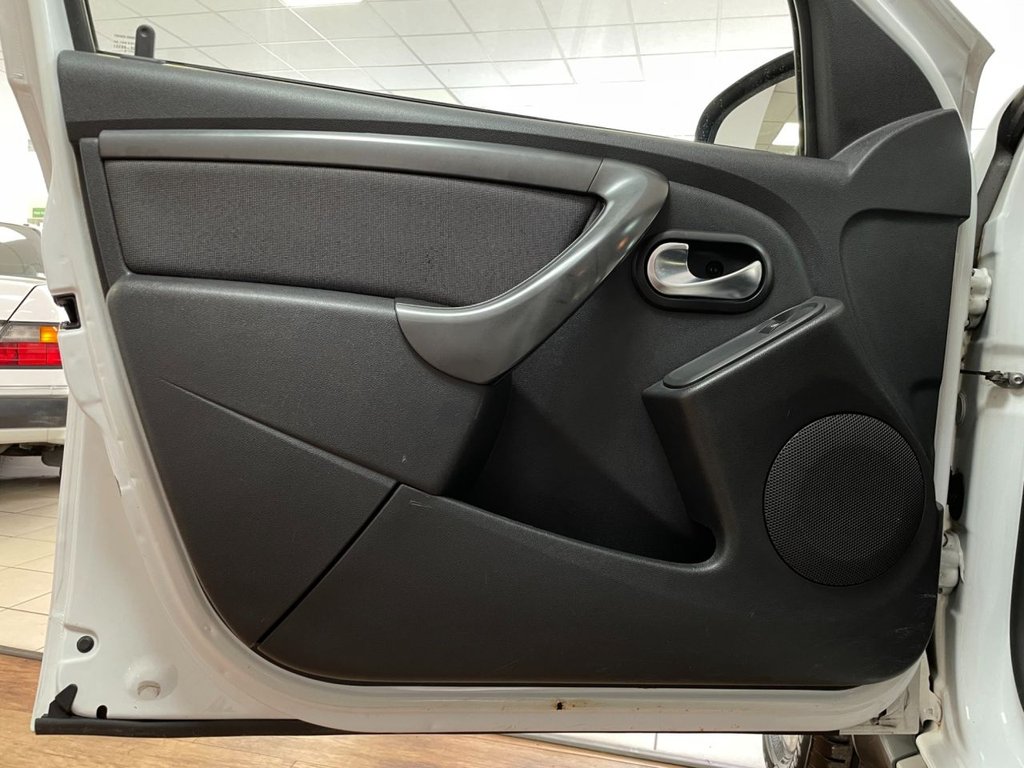 Used Dacia Duster 2018 for sale - 76345282: Photo 42