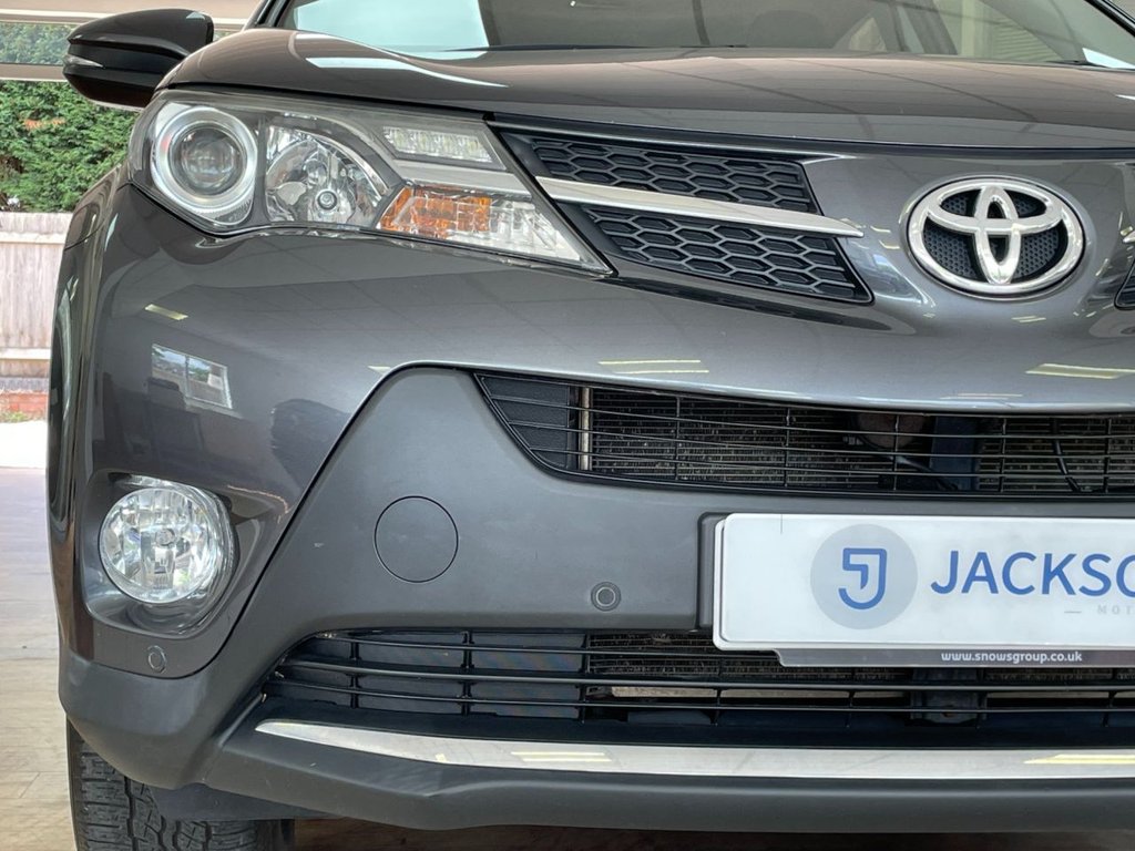 Used Toyota RAV4 2013 for sale - 76048312: Photo 6