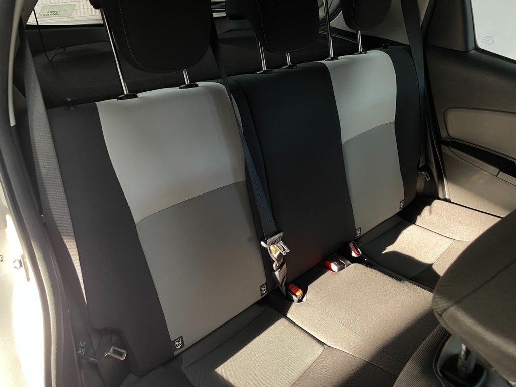 Used Toyota Yaris 2018 for sale - 76711518: Photo 18