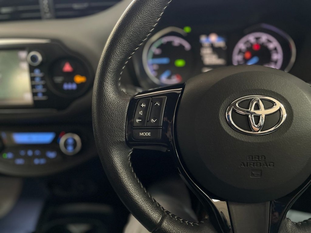 Used Toyota Yaris 2018 for sale - 76711518: Photo 28