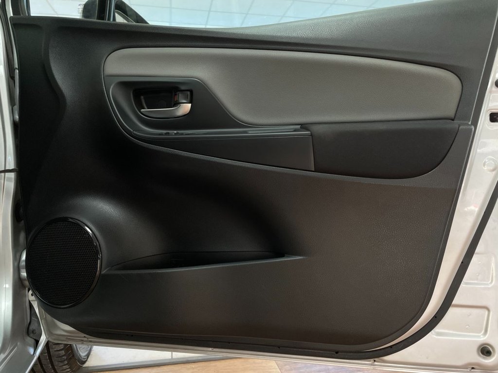 Used Toyota Yaris 2018 for sale - 76711518: Photo 38