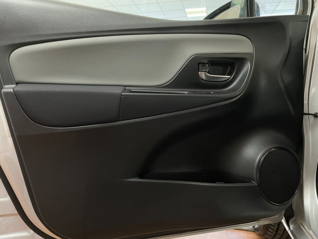 Used Toyota Yaris 2018 for sale - 76711518: Photo 41