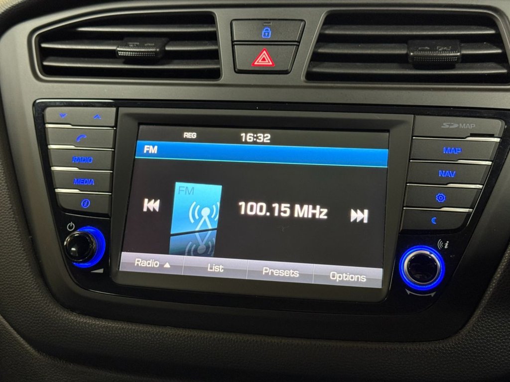 Used Hyundai i20 2016 for sale - 77608903: Photo 18