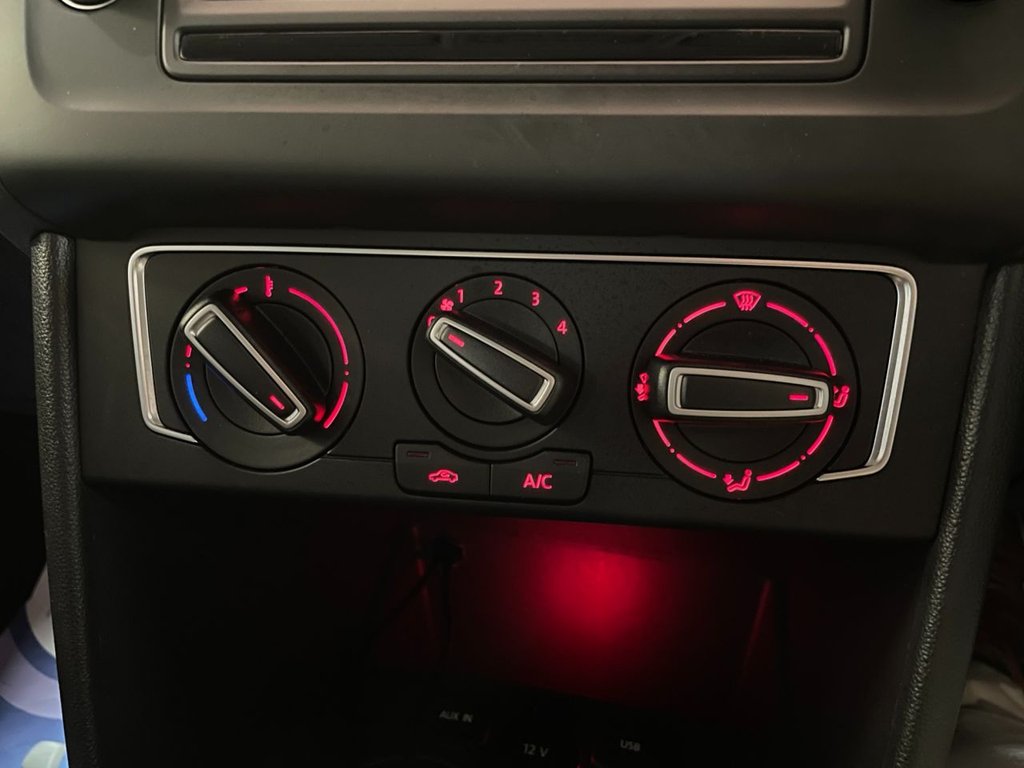 Used Volkswagen Polo 2015 for sale - 76291260: Photo 24