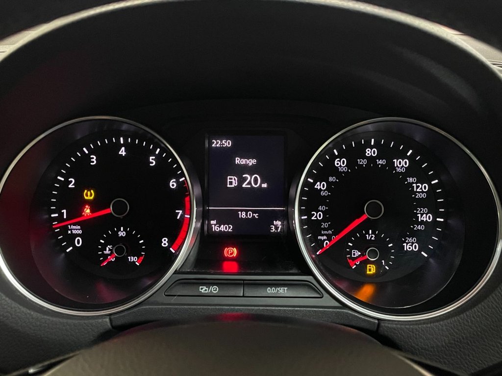 Used Volkswagen Polo 2015 for sale - 76291260: Photo 30