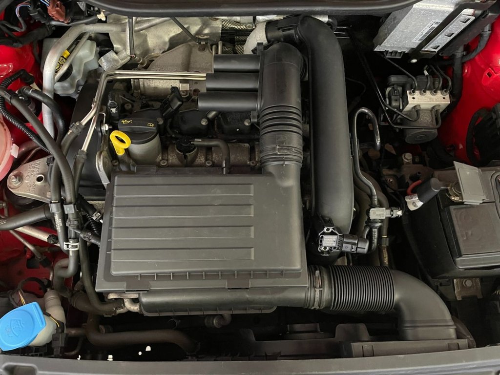 Used Volkswagen Polo 2015 for sale - 76291260: Photo 39