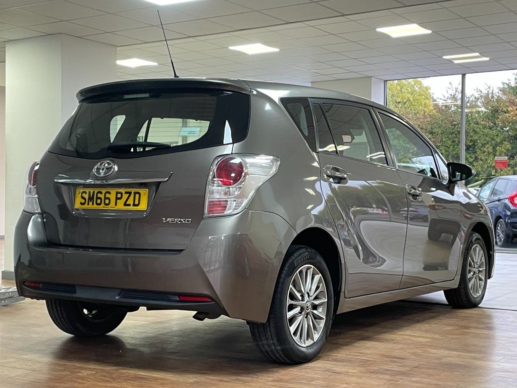 Used Toyota Verso 2017 for sale - 76406404: Photo 12