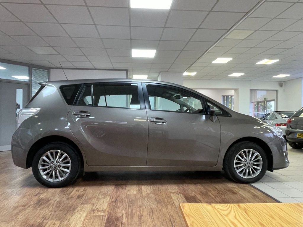 Used Toyota Verso 2017 for sale - 76406404: Photo 13