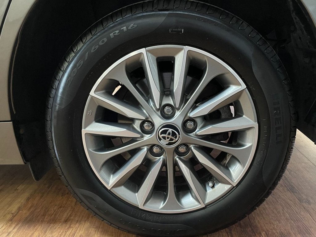 Used Toyota Verso 2017 for sale - 76406404: Photo 35