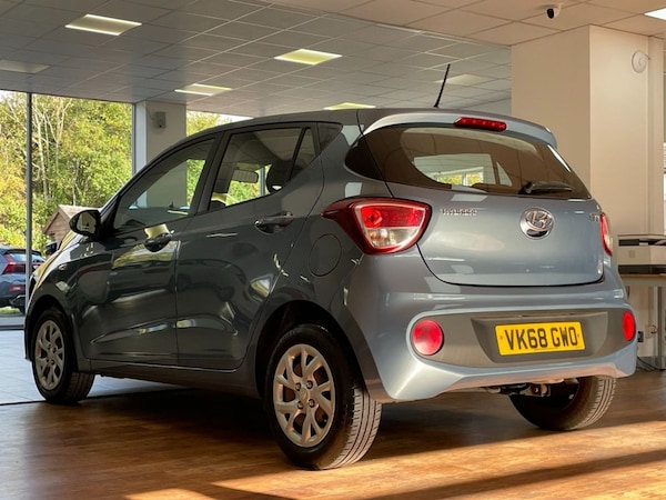 Used Hyundai i10 2018 for sale - 76241415: Photo 10