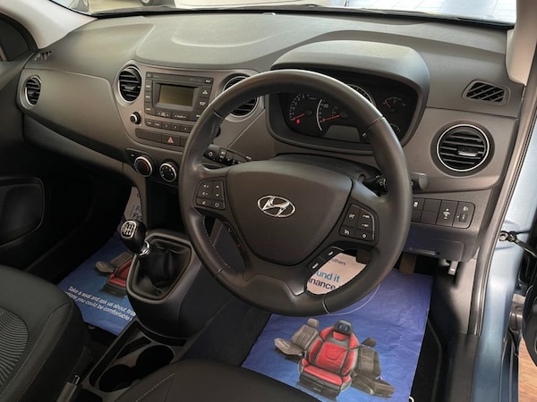 Used Hyundai i10 2018 for sale - 76241415: Photo 15