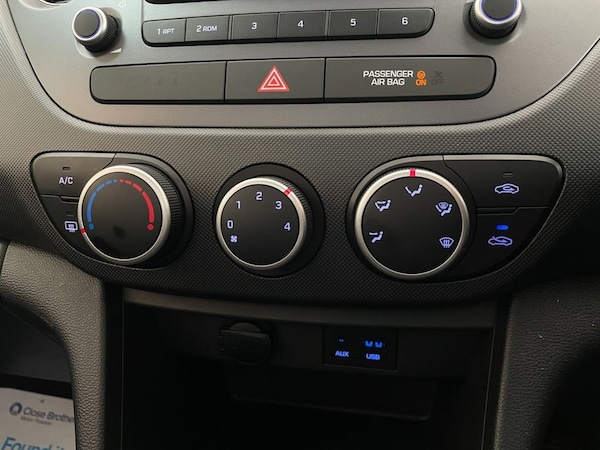 Used Hyundai i10 2018 for sale - 76241415: Photo 23