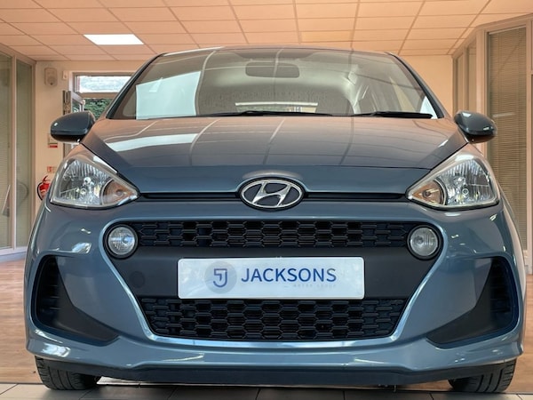 Used Hyundai i10 2018 for sale - 76241415: Photo 5