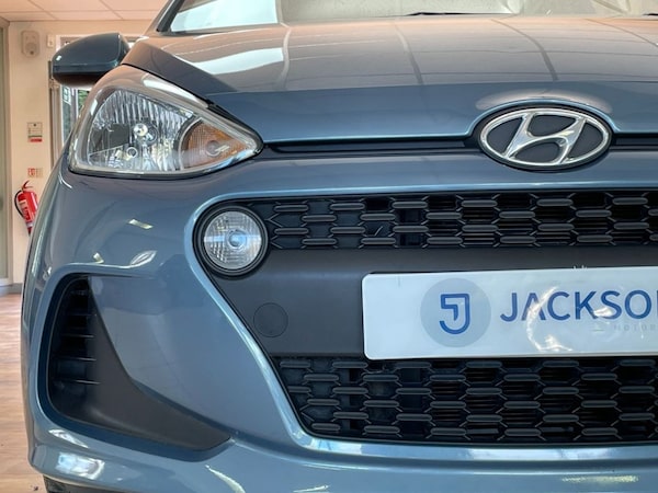 Used Hyundai i10 2018 for sale - 76241415: Photo 6