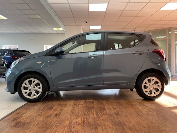 Used Hyundai i10 2018 for sale - 76241415: Photo 9