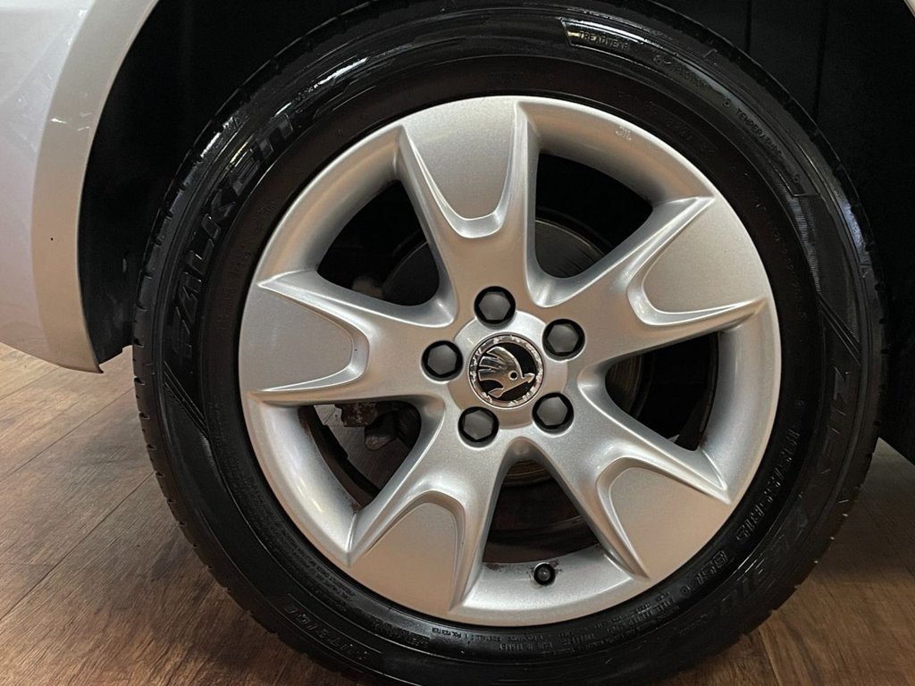Used Skoda Roomster 2014 for sale - 76313230: Photo 32
