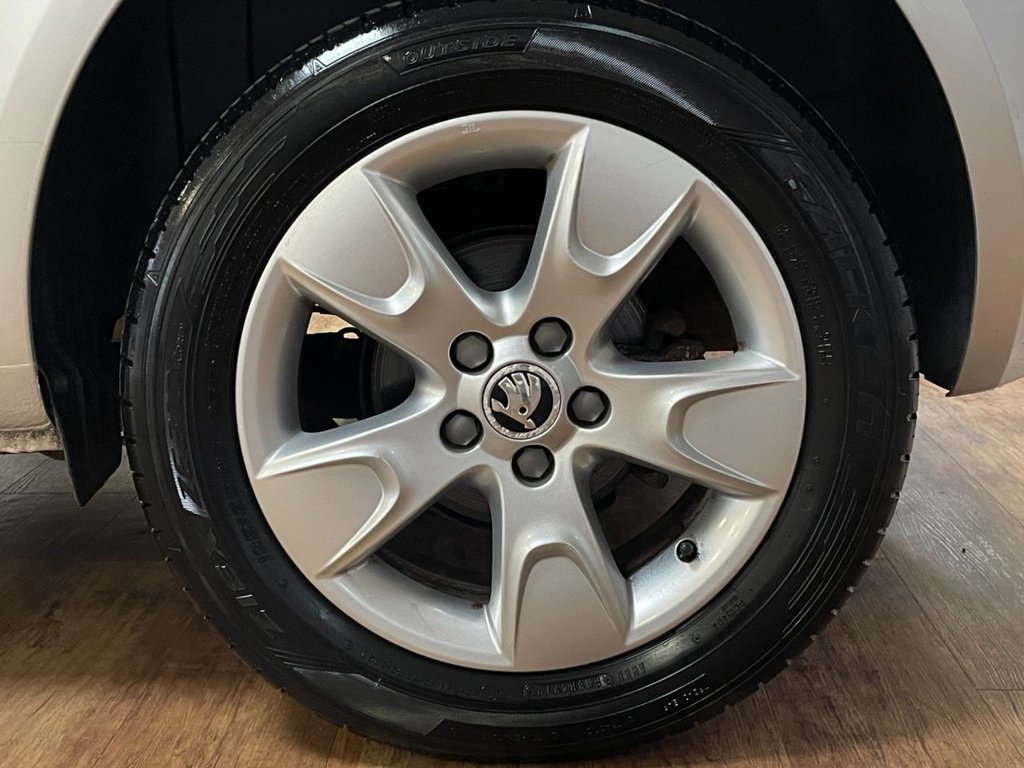 Used Skoda Roomster 2014 for sale - 76313230: Photo 33