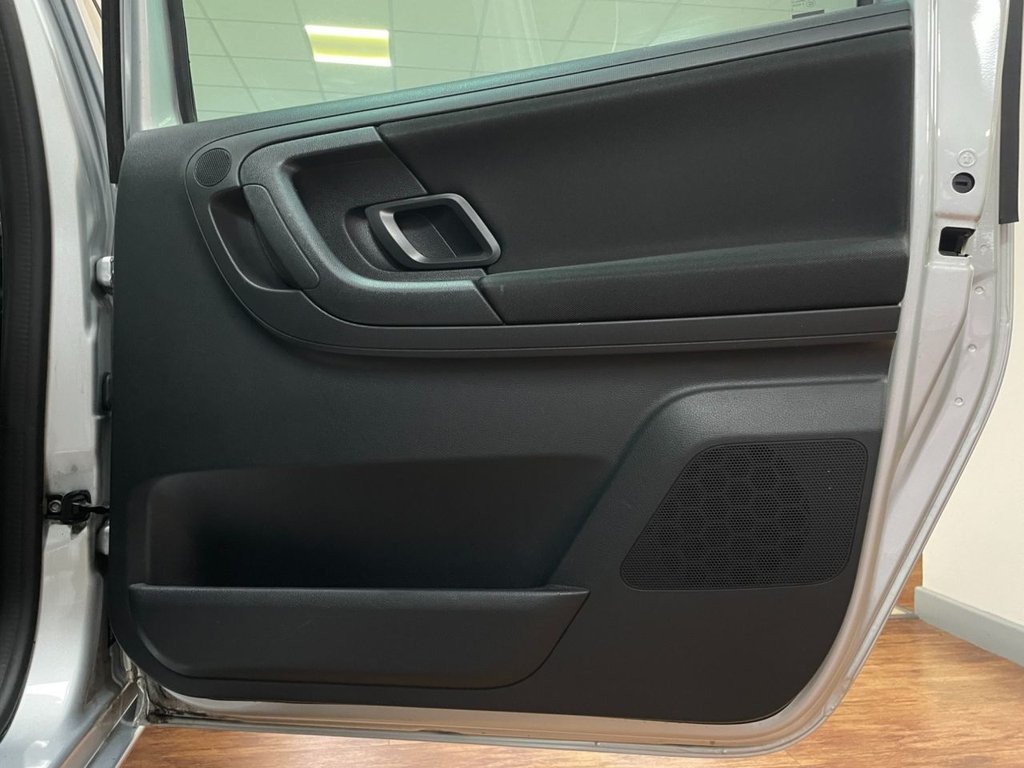 Used Skoda Roomster 2014 for sale - 76313230: Photo 37
