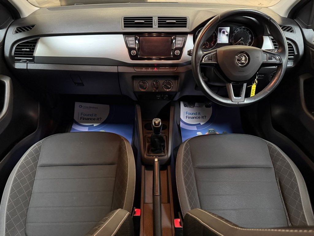 Used Skoda Fabia 2018 for sale - 76855155: Photo 2