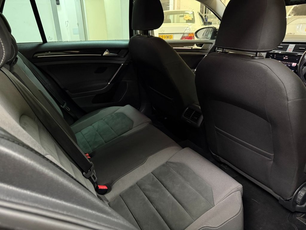 Used Volkswagen Golf 2018 for sale - 77193495: Photo 18