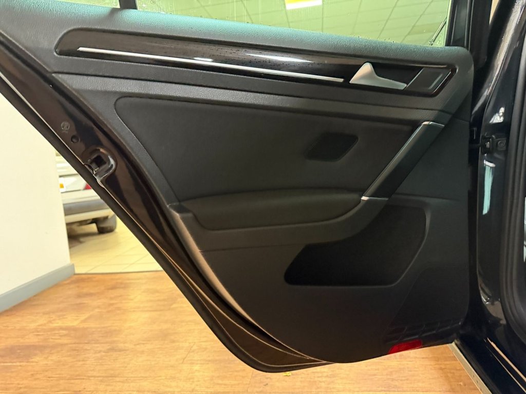 Used Volkswagen Golf 2018 for sale - 77193495: Photo 38