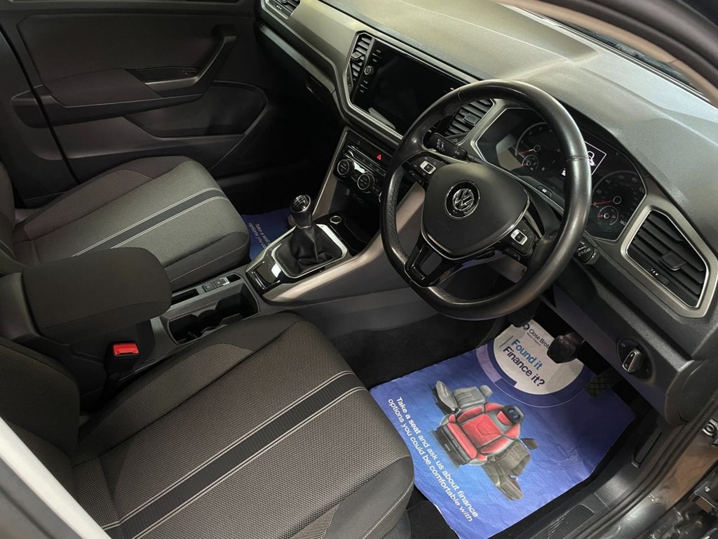 Used Volkswagen T-Roc 2020 for sale - 76711582: Photo 16