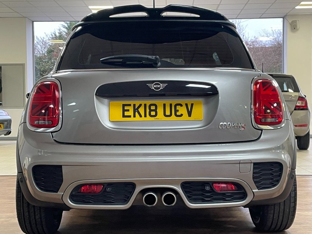 Used MINI Hatch 2018 for sale - 76768130: Photo 11