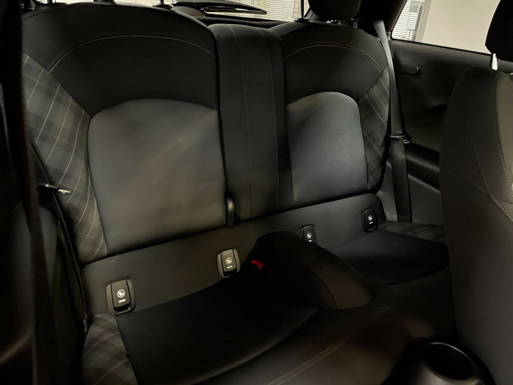 Used MINI Hatch 2018 for sale - 76768130: Photo 18