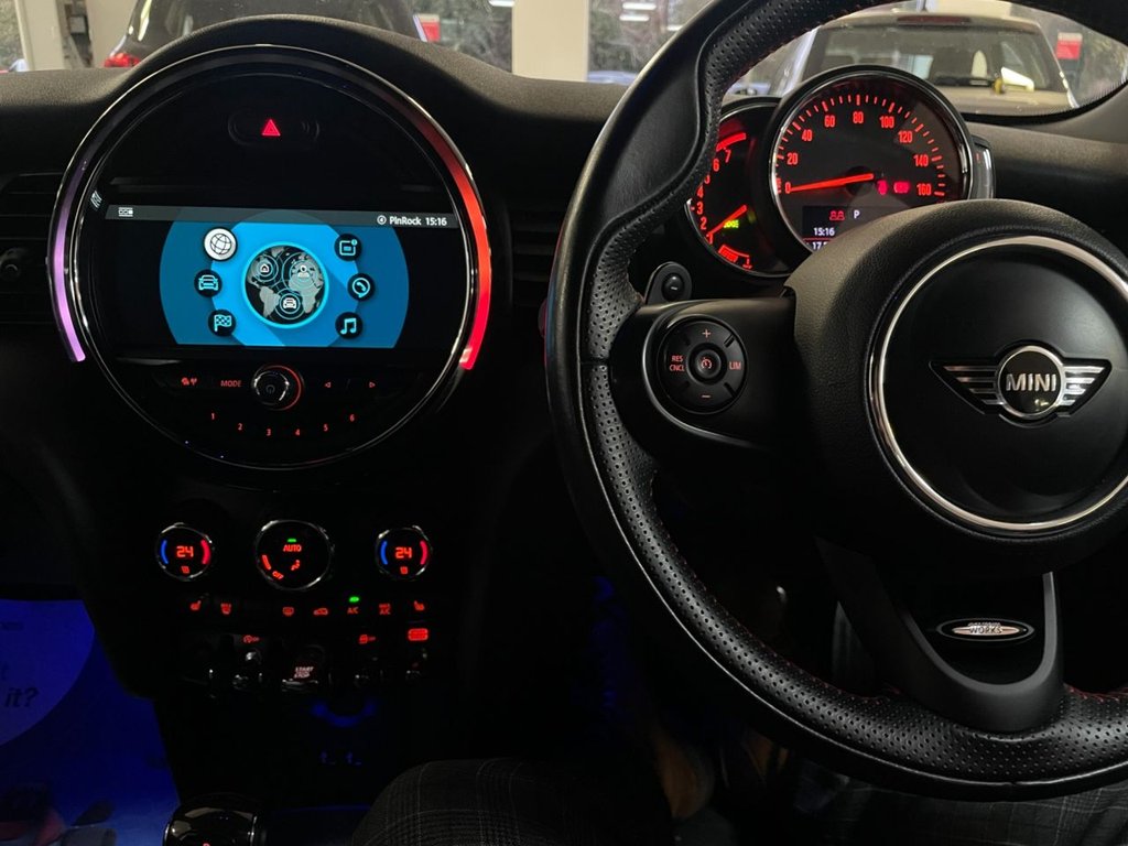 Used MINI Hatch 2018 for sale - 76768130: Photo 21