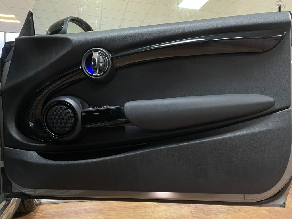 Used MINI Hatch 2018 for sale - 76768130: Photo 39