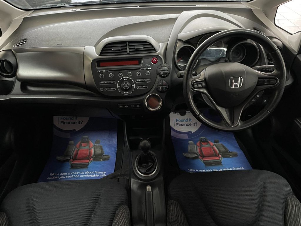 Used Honda Jazz 2014 for sale - 76345231: Photo 2