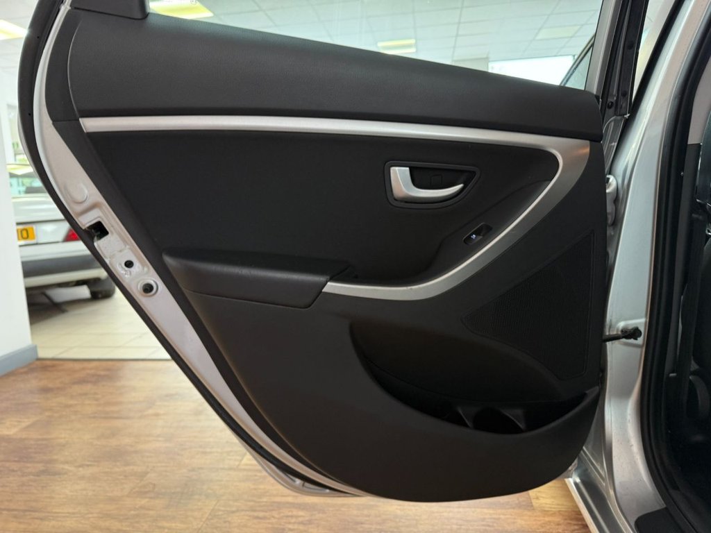 Used Hyundai i30 2014 for sale - 76767998: Photo 38