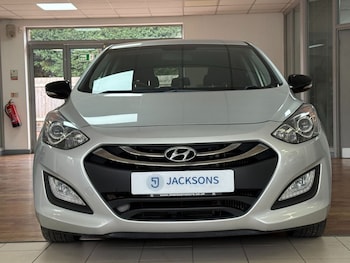 Used Hyundai i30 2014 for sale - 76767998: Photo