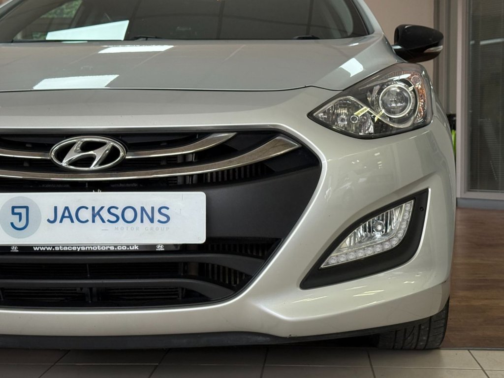 Used Hyundai i30 2014 for sale - 76767998: Photo 6