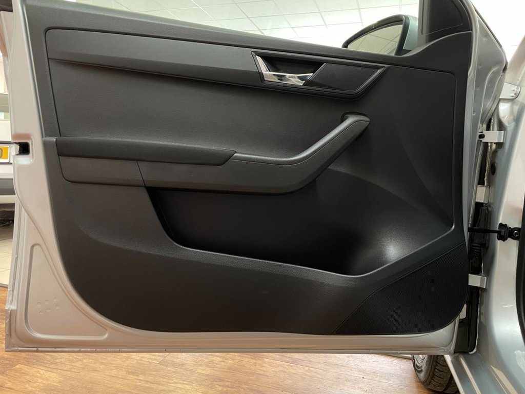 Used Skoda Fabia 2015 for sale - 76710789: Photo 43