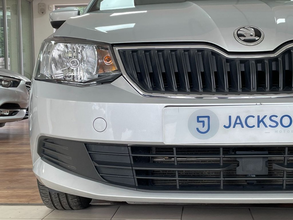 Used Skoda Fabia 2015 for sale - 76710789: Photo 6