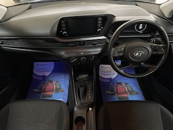 Used Hyundai BAYON 2022 for sale - 76279624: Photo 2