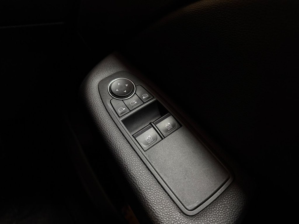 Used Renault Clio 2019 for sale - 77205493: Photo 31