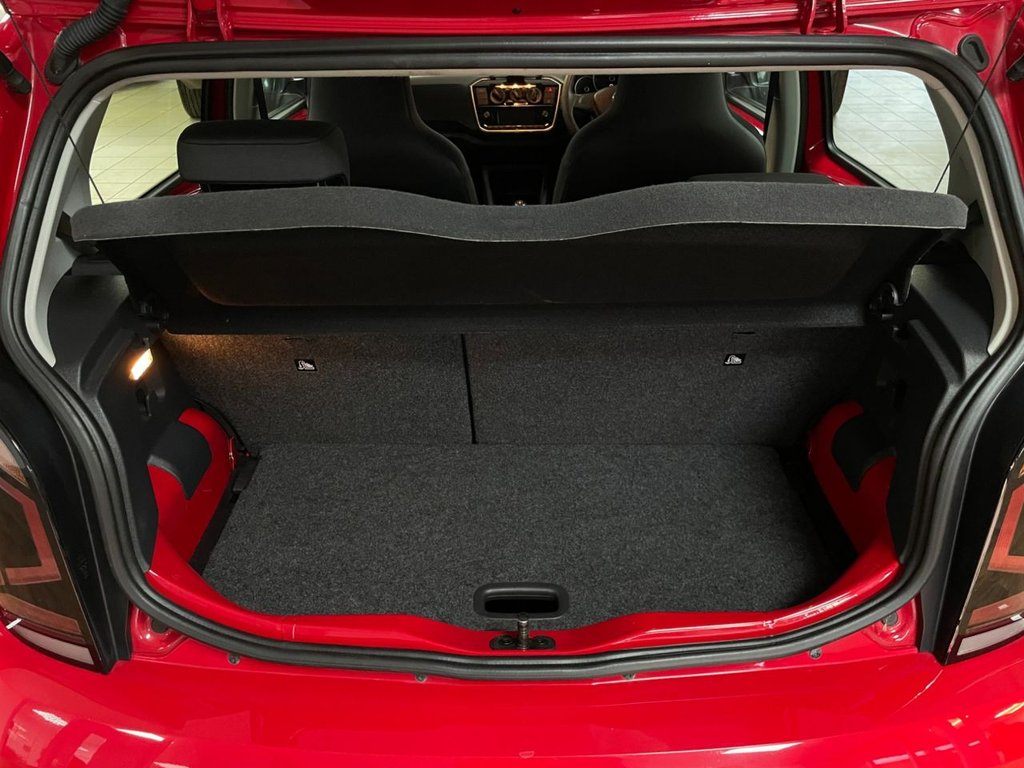 Used Volkswagen up! 2018 for sale - 76685968: Photo 40