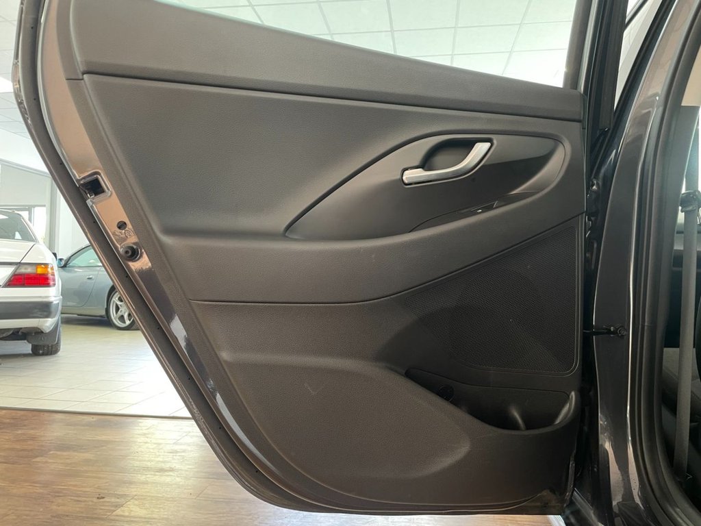 Used Hyundai i30 2021 for sale - 76481808: Photo 41