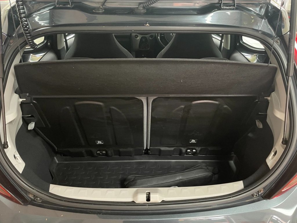 Used Toyota AYGO 2019 for sale - 76496173: Photo 44