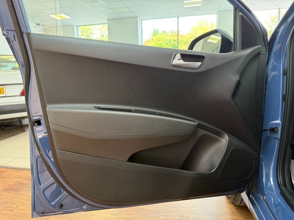 Used Hyundai i10 2018 for sale - 76345229: Photo 40