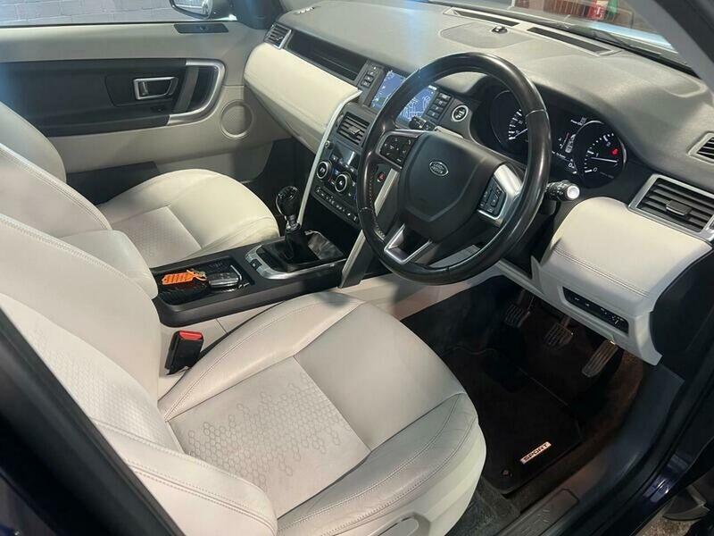 Used Land Rover Discovery Sport 2016 for sale - 76396667: Photo 17
