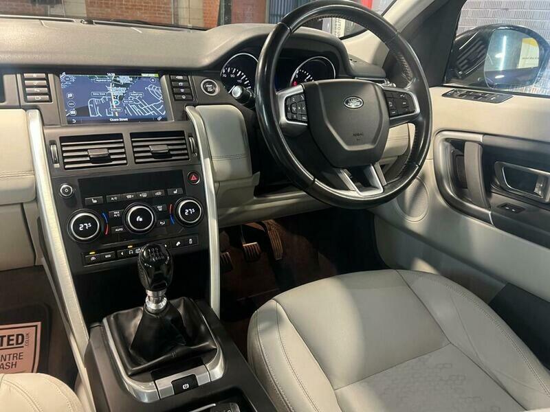 Used Land Rover Discovery Sport 2016 for sale - 76396667: Photo 21