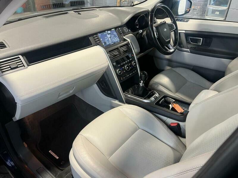 Used Land Rover Discovery Sport 2016 for sale - 76396667: Photo 26